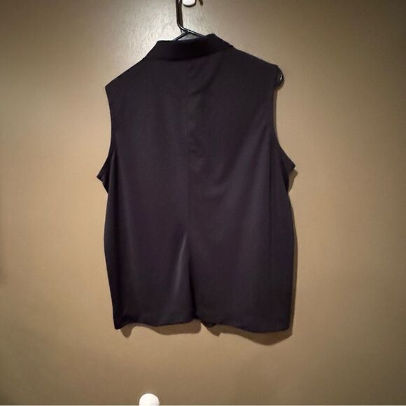 Nike Golf Black Sleveless Golfing Shirt Dri Fit Size XLarge - Picture 4 of 4